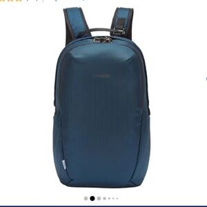 PACSAFE 25L Backpack in Ocean